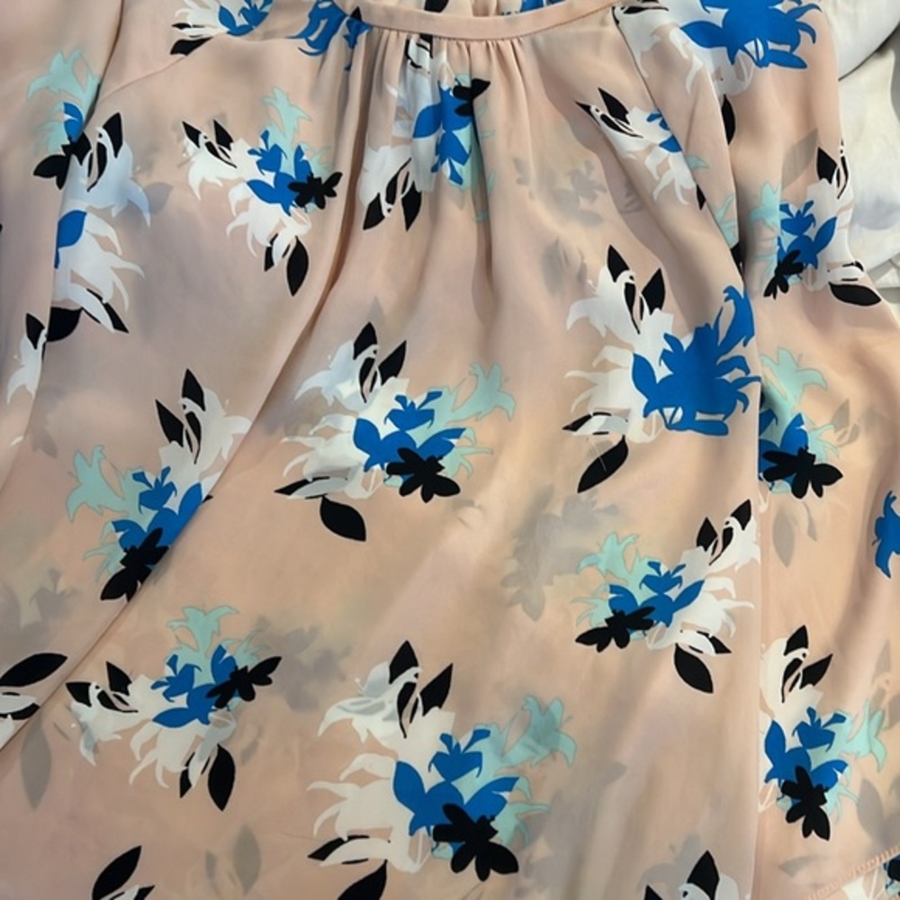 🪻Vince Camuto Top🪻 - Picture 7 of 8